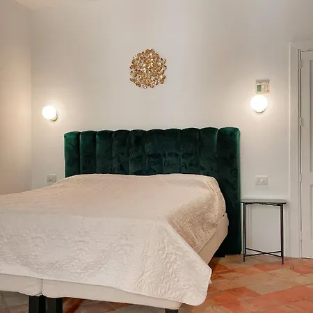 Faraglione Bed & Breakfast *