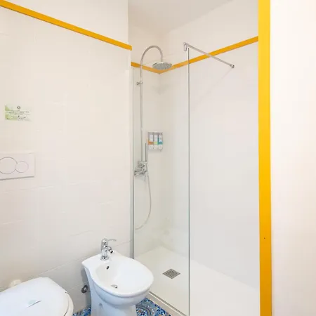Faraglione Bed and Breakfast Λίπαρι