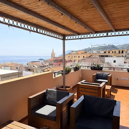 Faraglione Bed and Breakfast Λίπαρι